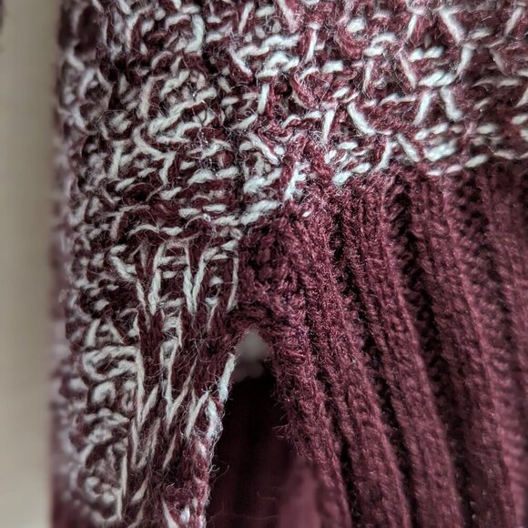 So Perfectly Soft Women's Color block Knit Sweater V Neck Size S - Picture 10 of 10